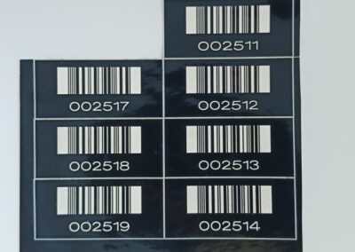 etichetta incisa laser barcode per inventario parco macchine